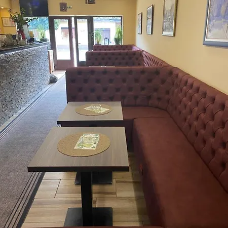 Garden House Bed & Breakfast Apatin