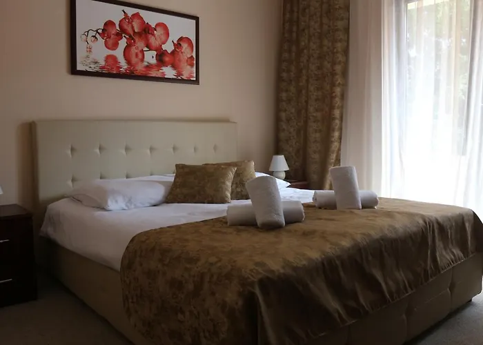 Garden House 4* Apatin